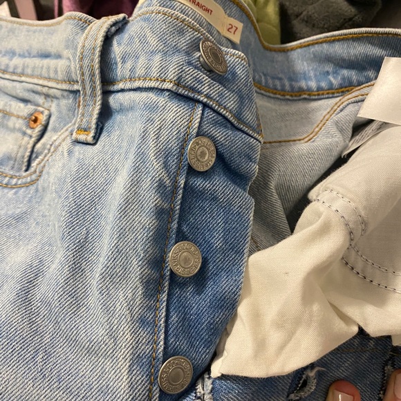 NWOT Levi’s Wedgie Straight Jeans - Picture 4 of 6